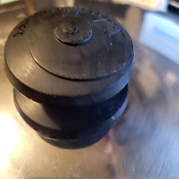 Vintage Saladmaster Oil Core Electric Skillet Model 7817 w Vapor Lid - Picture 12 of 16